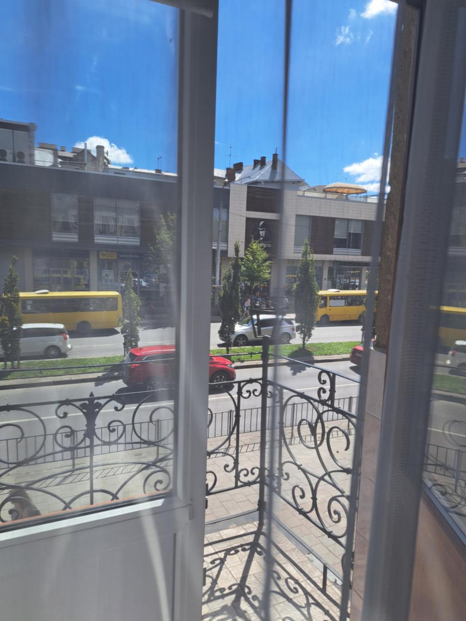 Двокімнатна Квартира Біля Оперного Театру Lemberg Exterior foto